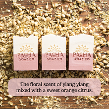 Load image into Gallery viewer, Pacha 4 oz Bar Soap