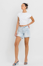 Load image into Gallery viewer, Mid Rise Light Wash Stretch Shorts