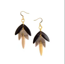Load image into Gallery viewer, Lana Earrings