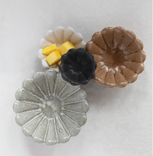 Load image into Gallery viewer, Natural Flower Stoneware S/4 Bowls