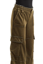 Load image into Gallery viewer, Olive Mid Rise Cargo Lounge Pant