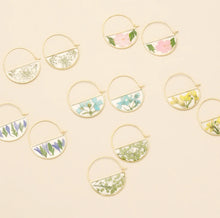 Load image into Gallery viewer, Pressed Flower Hoop Earring