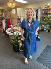 Load image into Gallery viewer, Sunday Brunch Midi Tencel Dress
