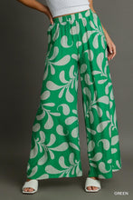Load image into Gallery viewer, Summer Breeze Green Palazzo Pants
