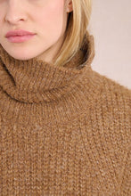 Load image into Gallery viewer, Charming Camel Sleeveless Sweater
