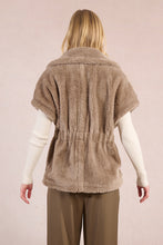 Load image into Gallery viewer, Cocoa Comfort Fuzy Vest
