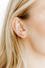 Load image into Gallery viewer, Linny &amp; Co Screwback Stud
