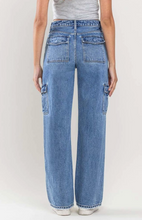 Load image into Gallery viewer, High Rise Wide Leg Cargo Jeans
