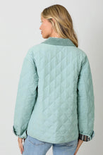 Load image into Gallery viewer, Your Anywhere Contrast Quilted Jacket

