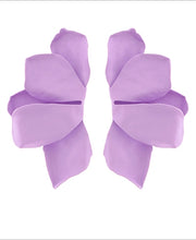 Load image into Gallery viewer, Flower Petal Earring
