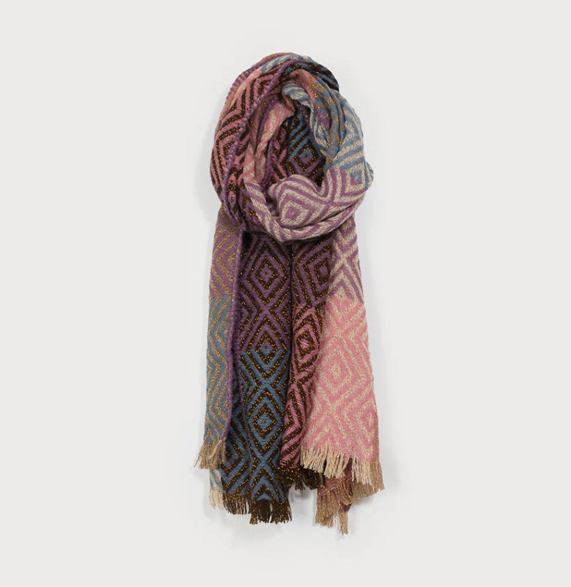 Gorgeous Geometric Scarf