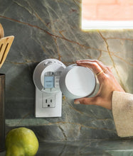 Load image into Gallery viewer, Pura Smart Fragrance Diffuser
