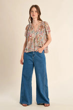 Load image into Gallery viewer, Pretty in Paisley Short Sleeve Blouse
