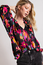 Load image into Gallery viewer, Black Artsy &amp; Classy Flow Blouse
